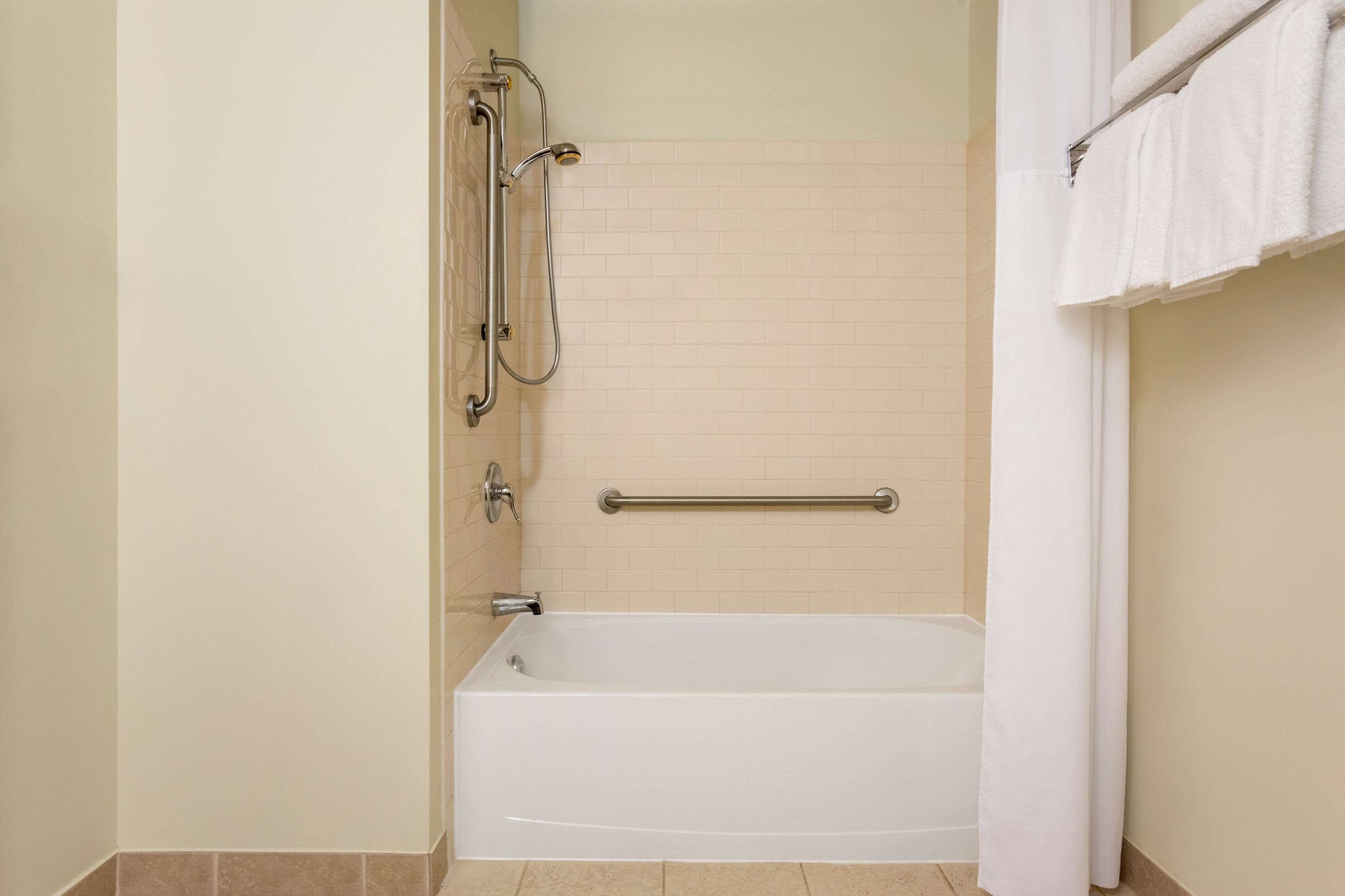 Days Inn & Conference Centre By Wyndham Blainville,Cartierville>>Blainville,3 star