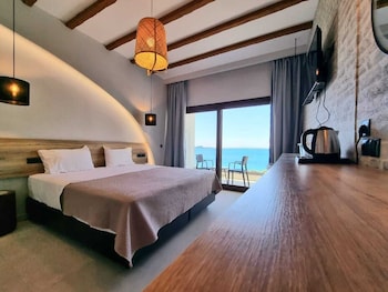 enjoy lichnos bay village camping hotel and apartments