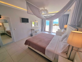 enjoy lichnos bay village camping hotel and apartments