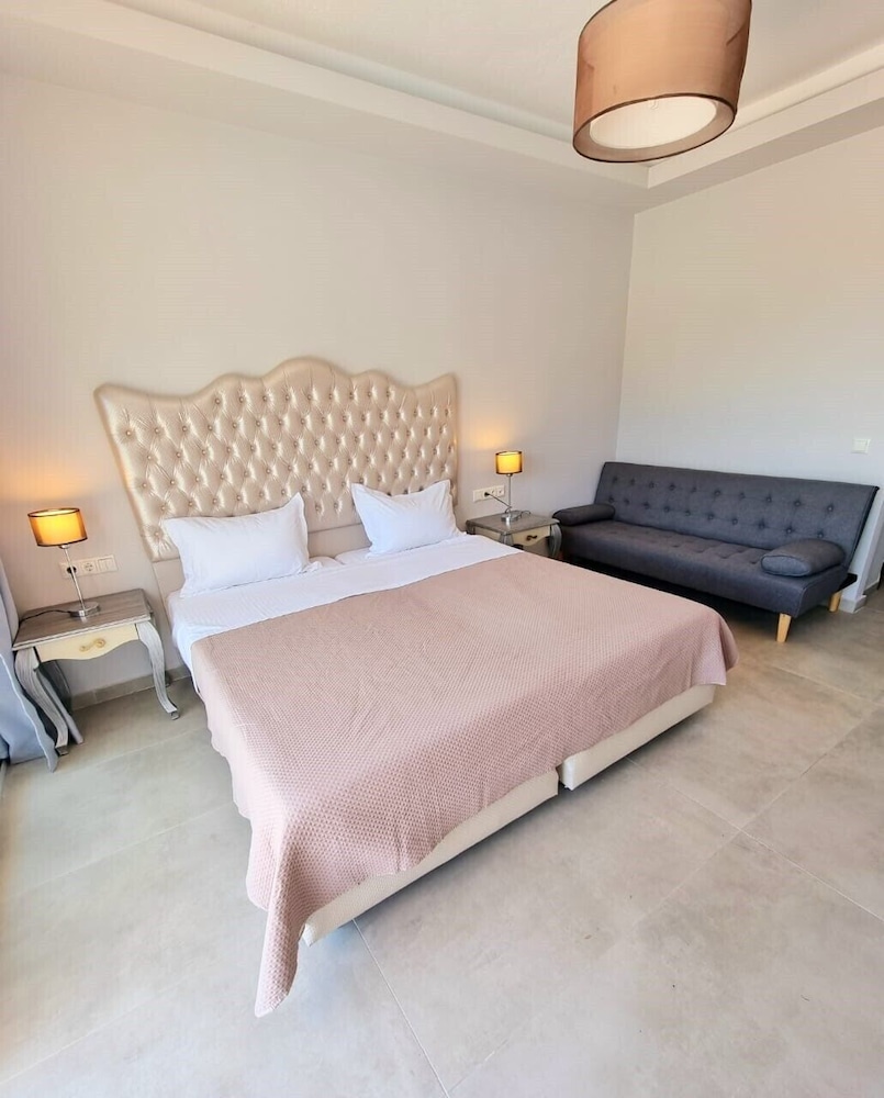 enjoy lichnos bay village camping hotel and apartments