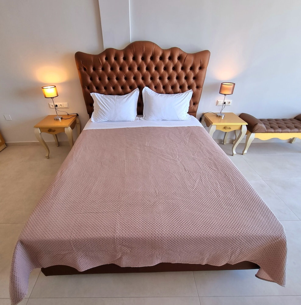 enjoy lichnos bay village camping hotel and apartments