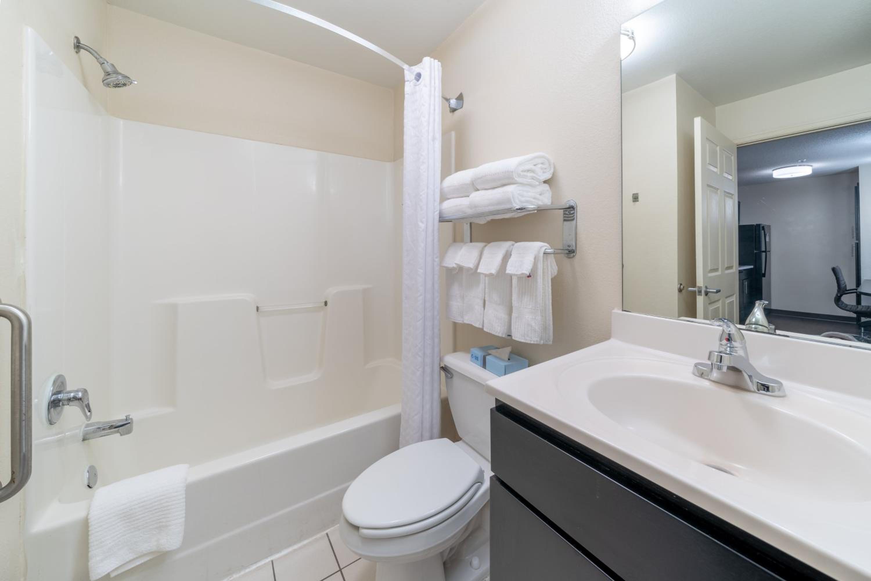 candlewood suites herndon by ihg