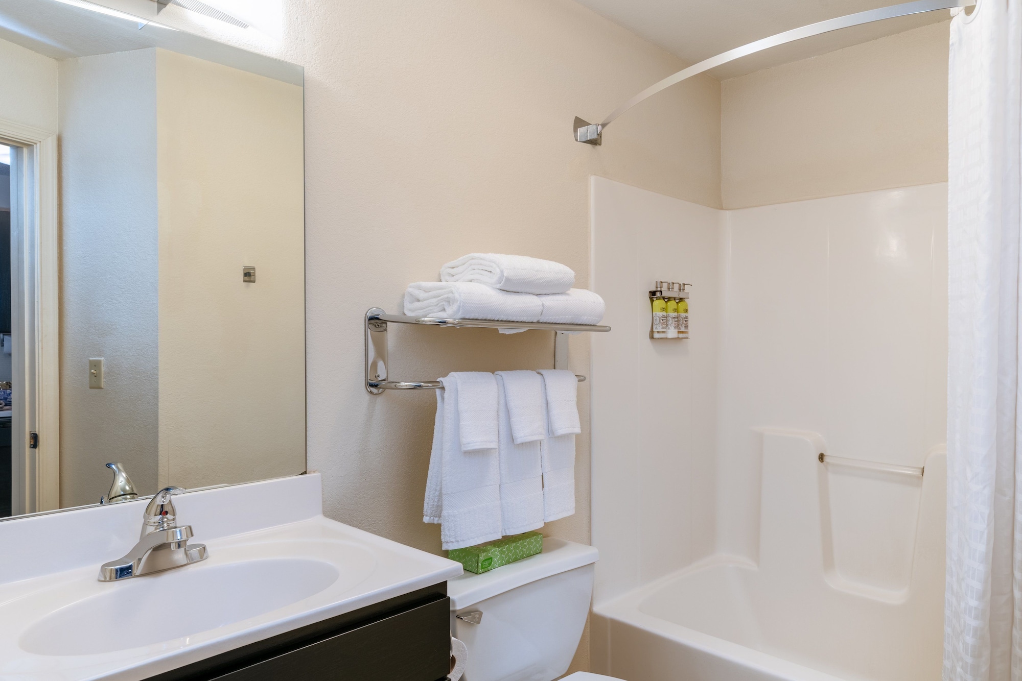 candlewood suites herndon by ihg