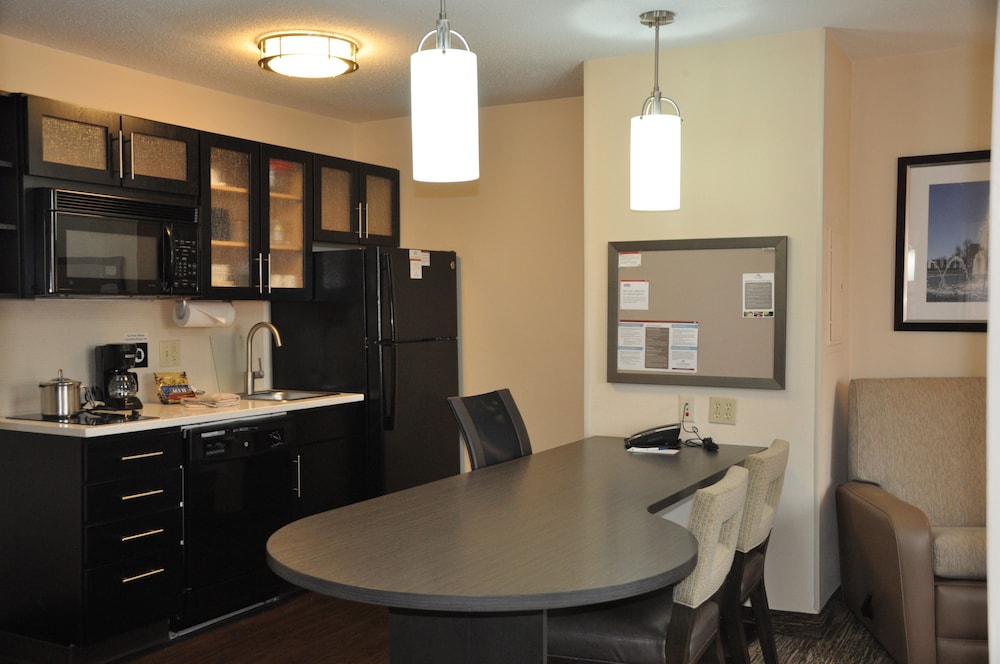 candlewood suites herndon by ihg