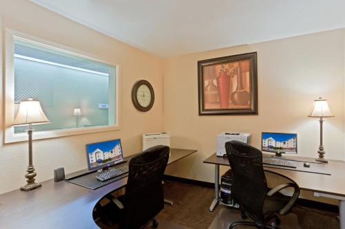 candlewood suites herndon by ihg
