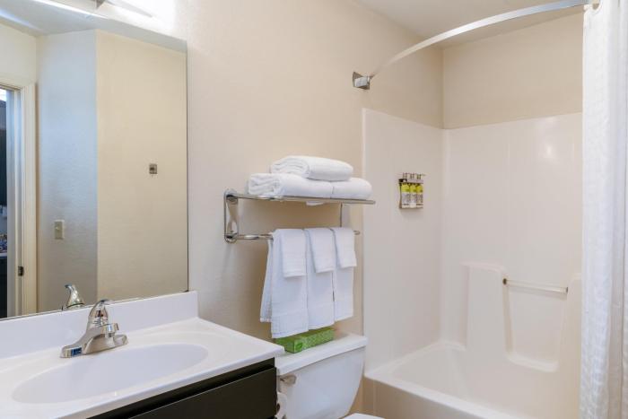 candlewood suites herndon by ihg