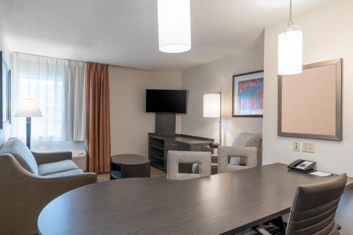 candlewood suites herndon by ihg