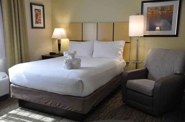 candlewood suites herndon by ihg