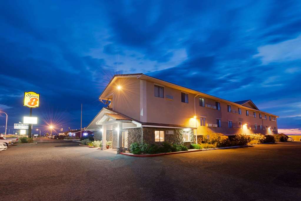 super 8 by wyndham las cruces white sands area