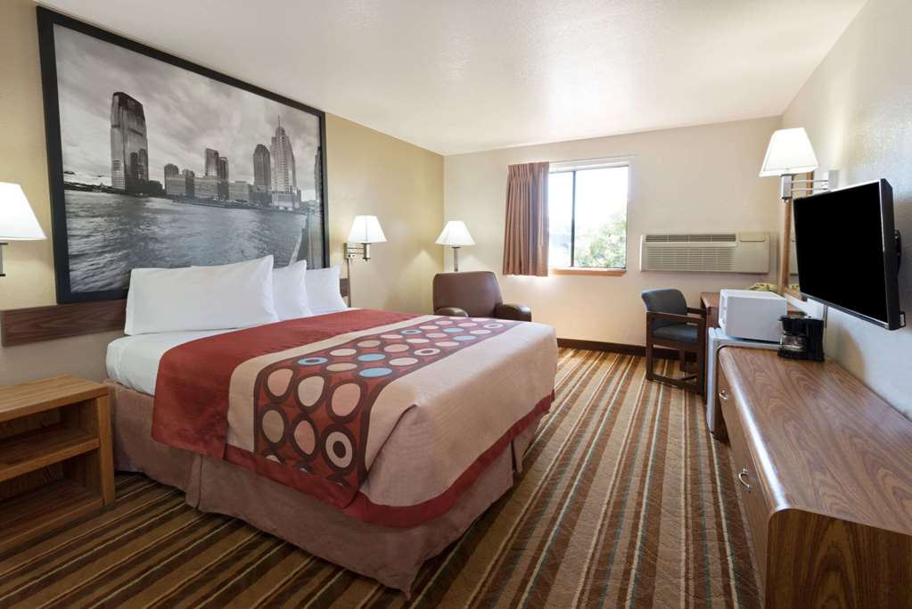 super 8 by wyndham las cruces white sands area