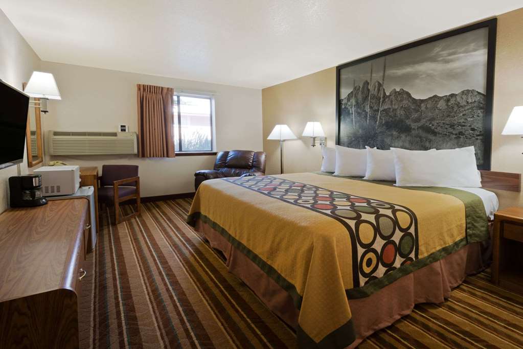 super 8 by wyndham las cruces white sands area