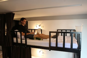 Balcony Party Hostel Beachfront - Adults Only,,2 star