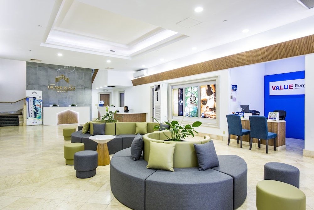 grand plaza hotel