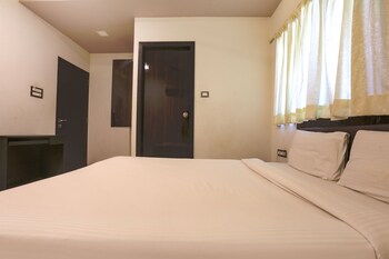 prime grand hotel
