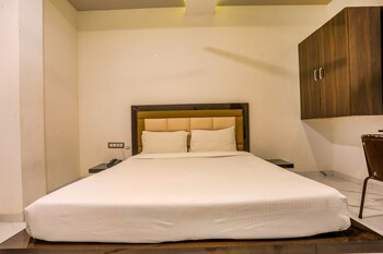 prime grand hotel