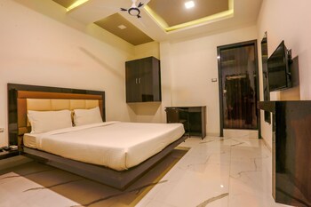 prime grand hotel