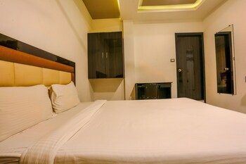 prime grand hotel
