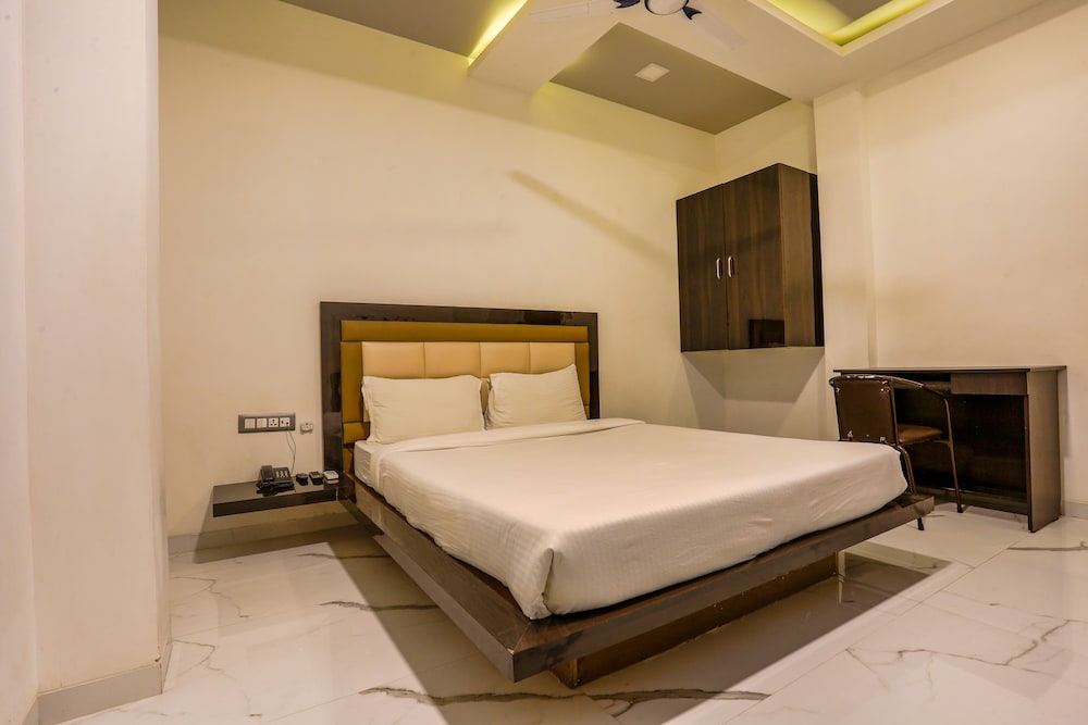 prime grand hotel