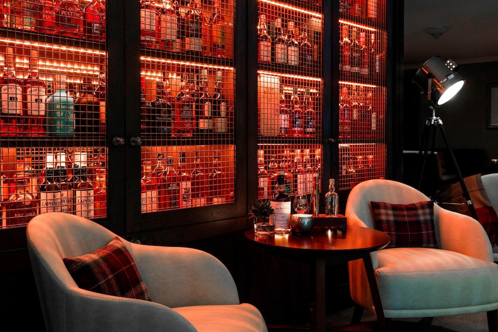 the glasshouse autograph collection