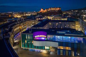 Sheraton Grand Hotel & Spa, Edinburgh,Edinburgh And Lothian>>Edinburgh,5 star