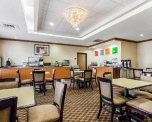 comfort inn and suites sikeston i 55