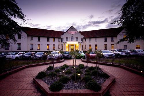 mercure canberra