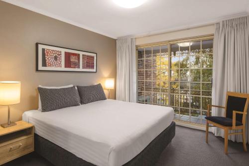 adina serviced apartments canberra kingston