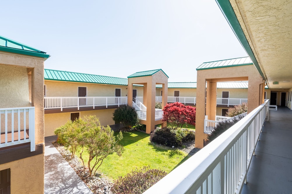 quality inn and suites crescent city redwood coast