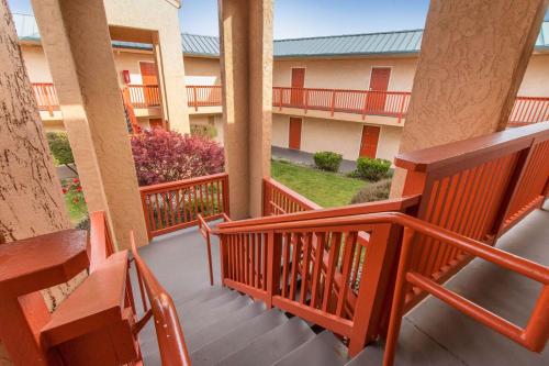 quality inn and suites crescent city redwood coast