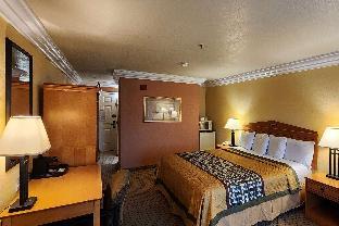 super 8 by wyndham temple i 35