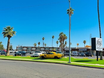 ocotillo inn