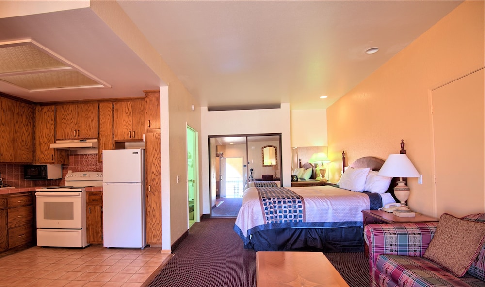 americas best value inn and suites joshua tree national park