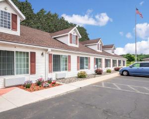 Econo Lodge Inn & Suites,Eau Claire>>Altoona,2 star
