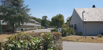 hotel inn design resto novo sainte luce sur loire