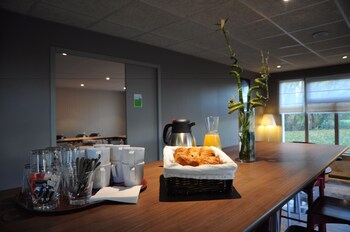 hotel inn design resto novo sainte luce sur loire