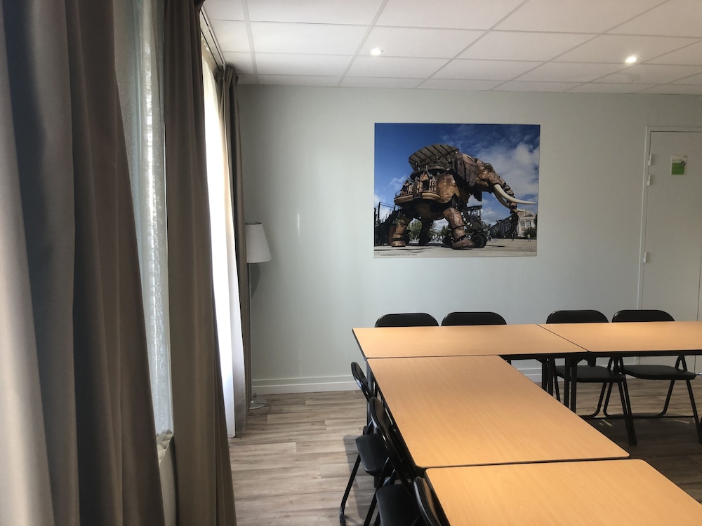 hotel inn design resto novo sainte luce sur loire