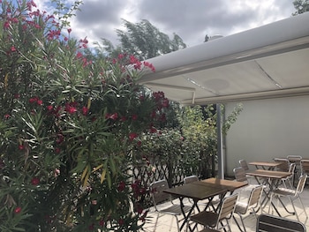 hotel inn design resto novo sainte luce sur loire