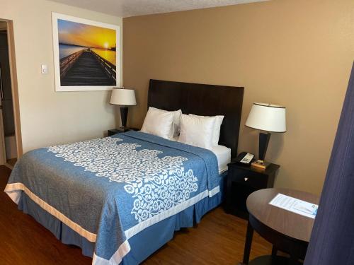 days inn by wyndham newport or