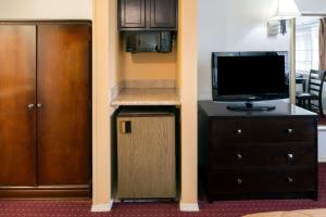 days inn by wyndham newport or