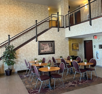 Grandstay Hotel & Suites Becker Big Lake,Minneapolis>>Becker,3 star