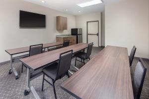 candlewood suites st robert by ihg