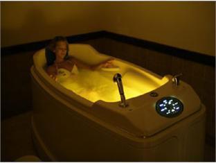 hotel romance and family suites