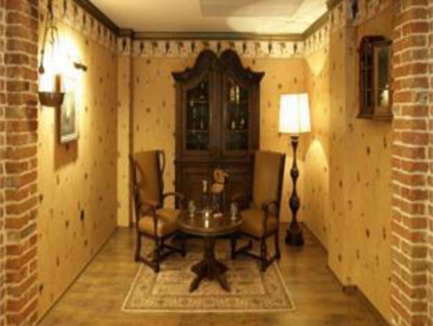 hotel romance and family suites