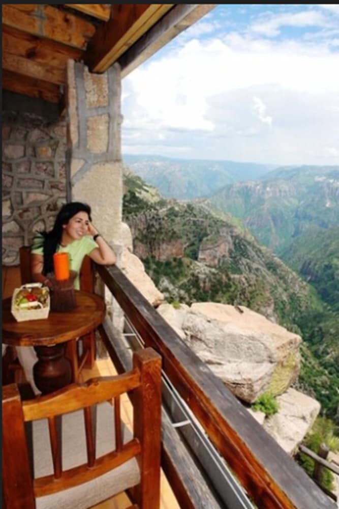 hotel divisadero barrancas