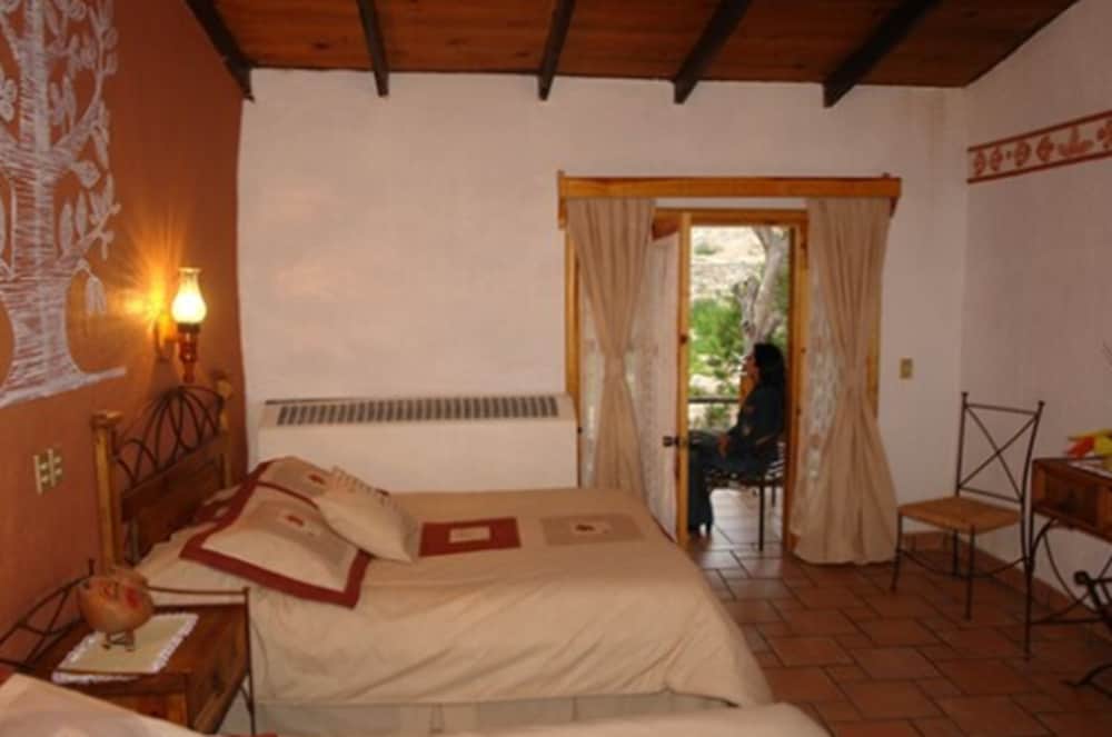 hotel divisadero barrancas