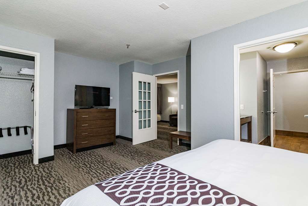 la quinta inn and suites by wyndham tomball