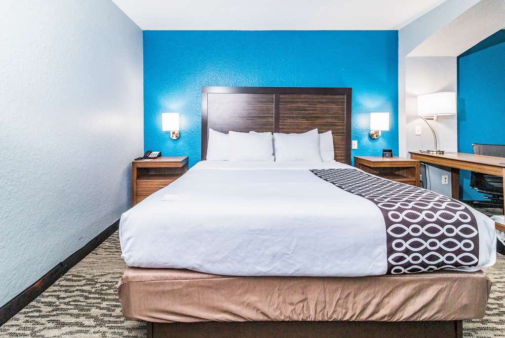 la quinta inn and suites by wyndham tomball