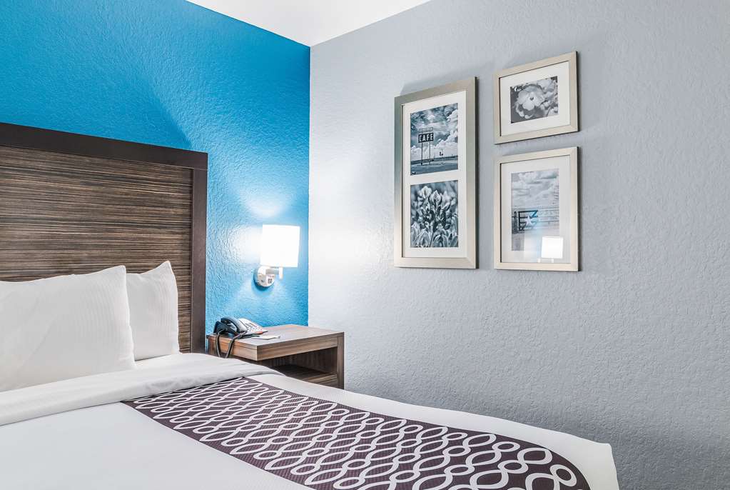 la quinta inn and suites by wyndham tomball