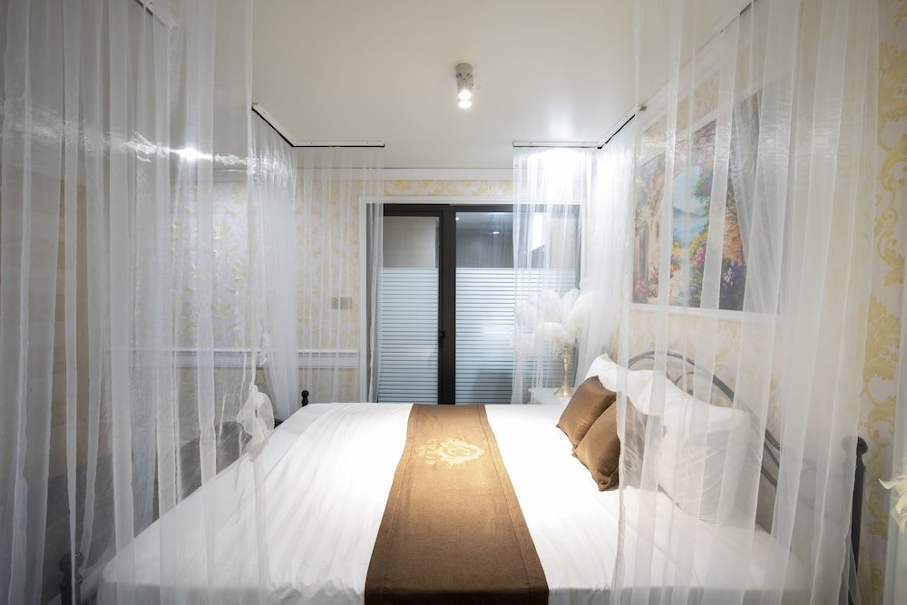 cozi9 hotel