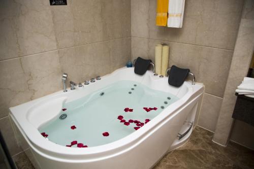 jiangmen gladden hotel